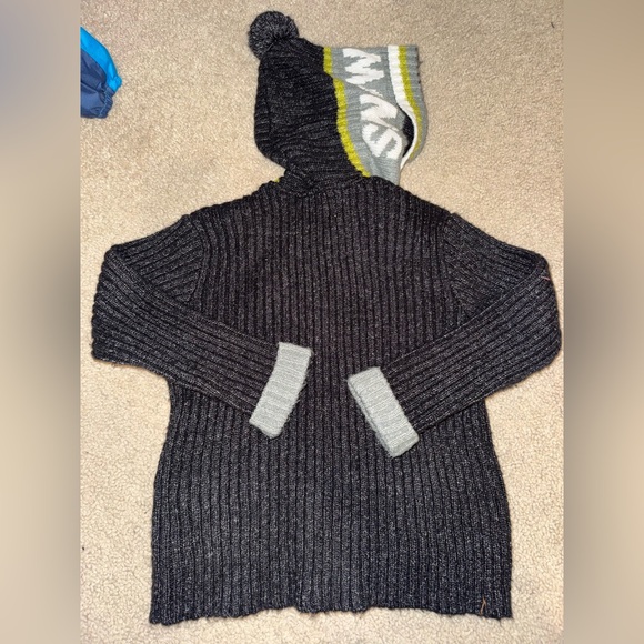 Zara size 3-4 years knit zip up sweater - Picture 2 of 5
